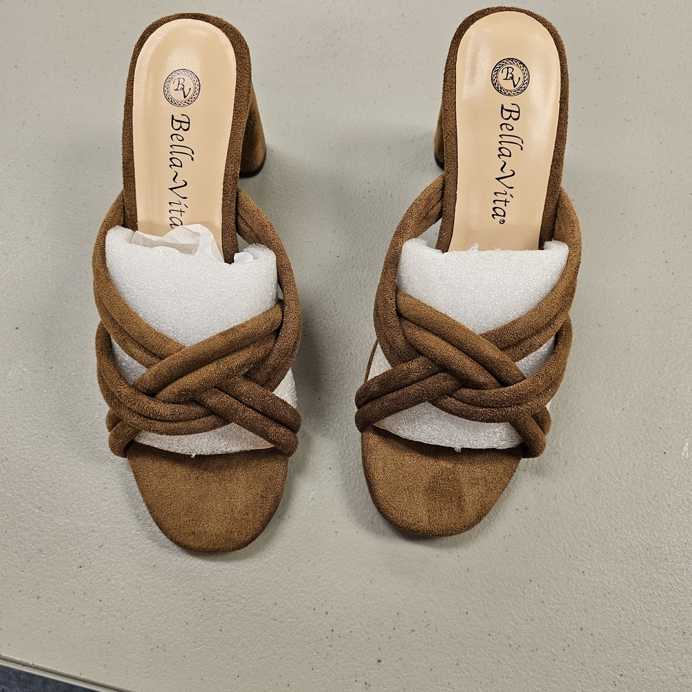 Bella Vita Women's Tan Crisscross Mules